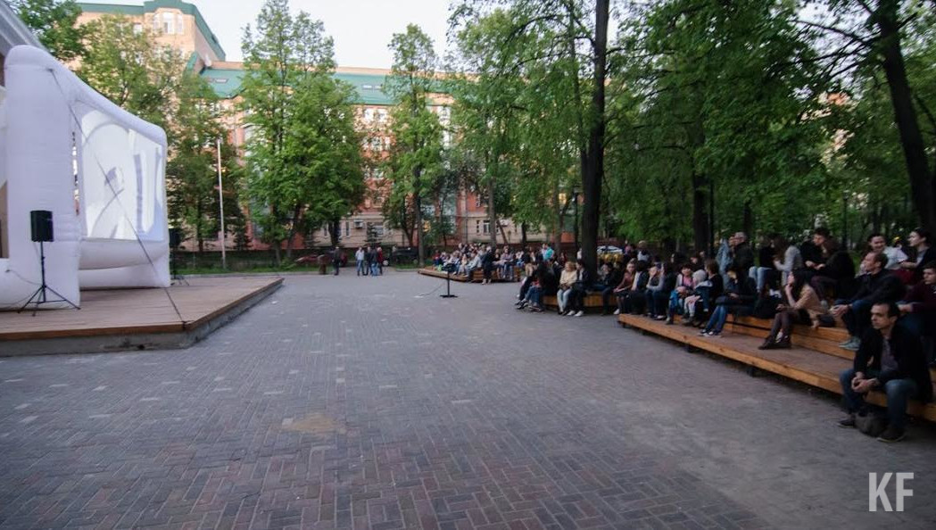 Жителям и гостям города все лето будут показывать советское кино.