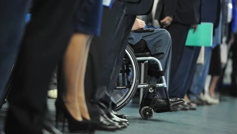 Ещё 47 обучаются новым профессиям.