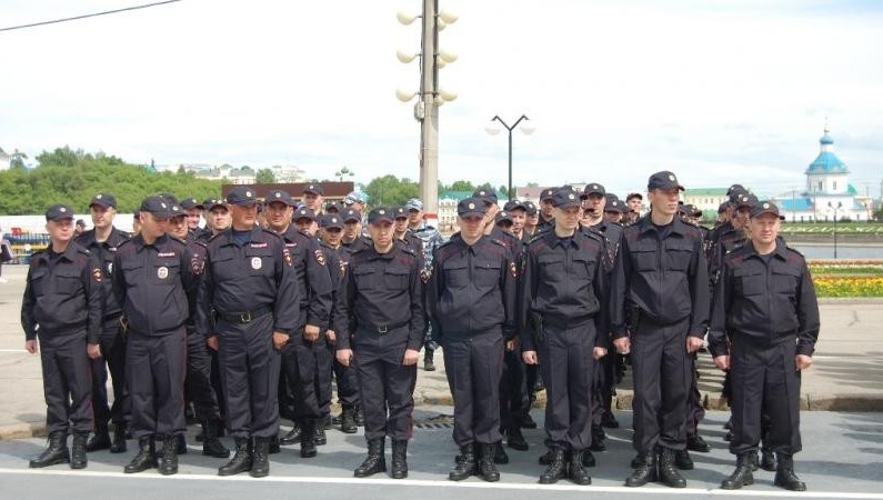 Сводные отряды проводили в Татарстан в столицах обоих регионов.