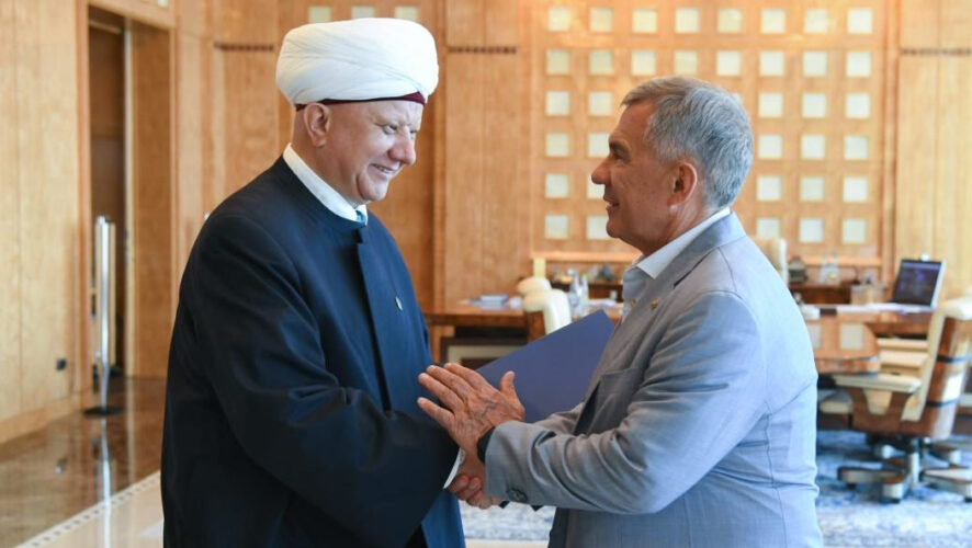 Глава ДСМР обсудил с Рустамом Миннихановым празднование 1100-летия Ислама в Волжской Болгарии.