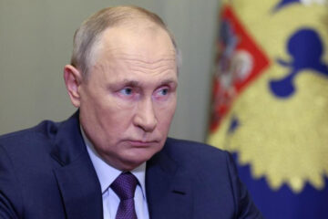 Также российский президент высказался на счет переговоров с Украиной.