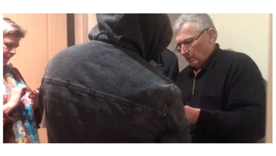 На данный момент неизвестных ищут.