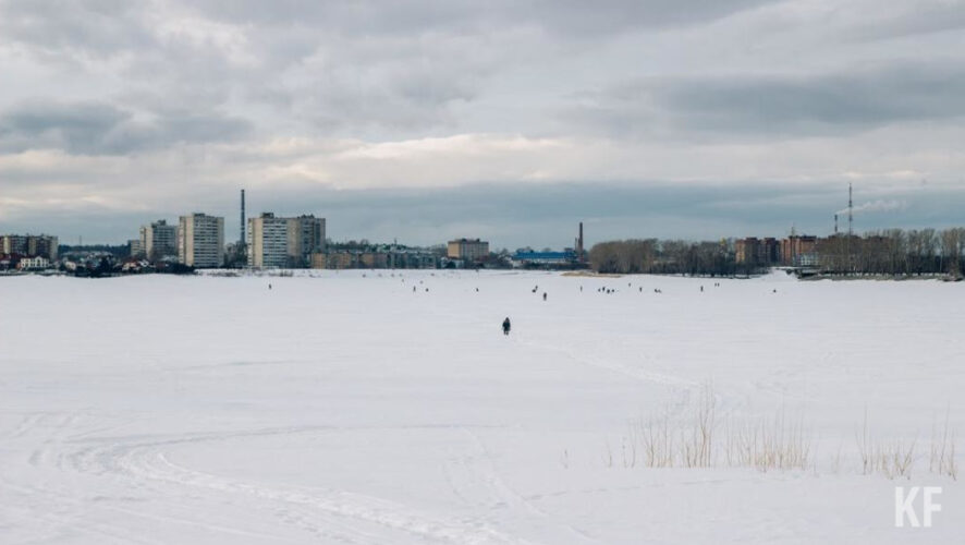 Такое решение приняли из-за разрушения съездов и образования колеи.