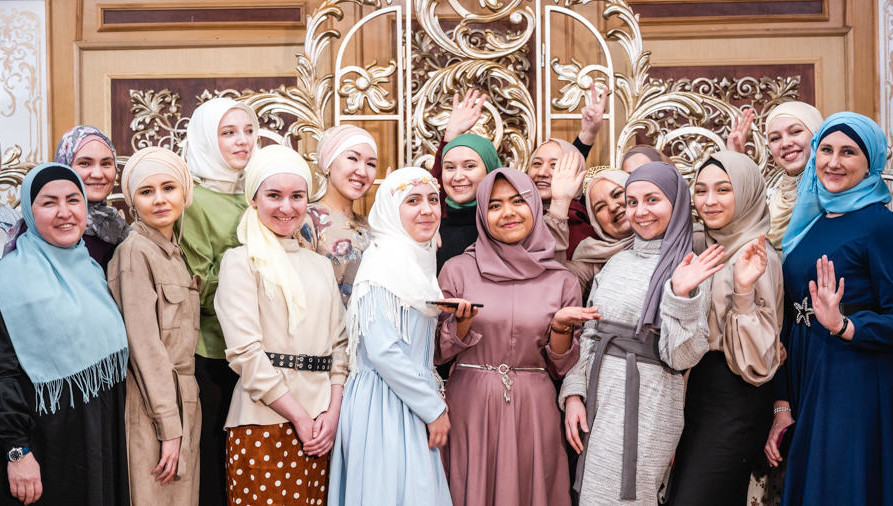 Зарегистрироваться можно на сайте ДУМ РТ.