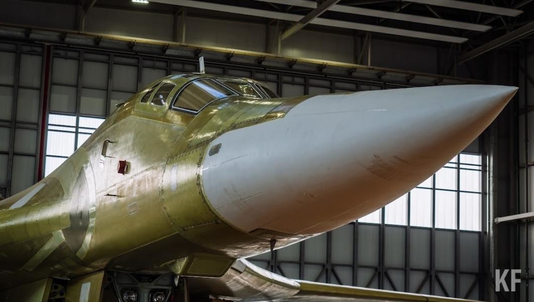 Работник предприятия не обладает никакими секретными данными.