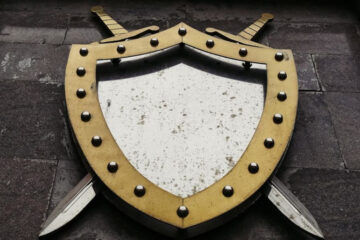 Школьницу с запрещенным веществом поймали у детсада.