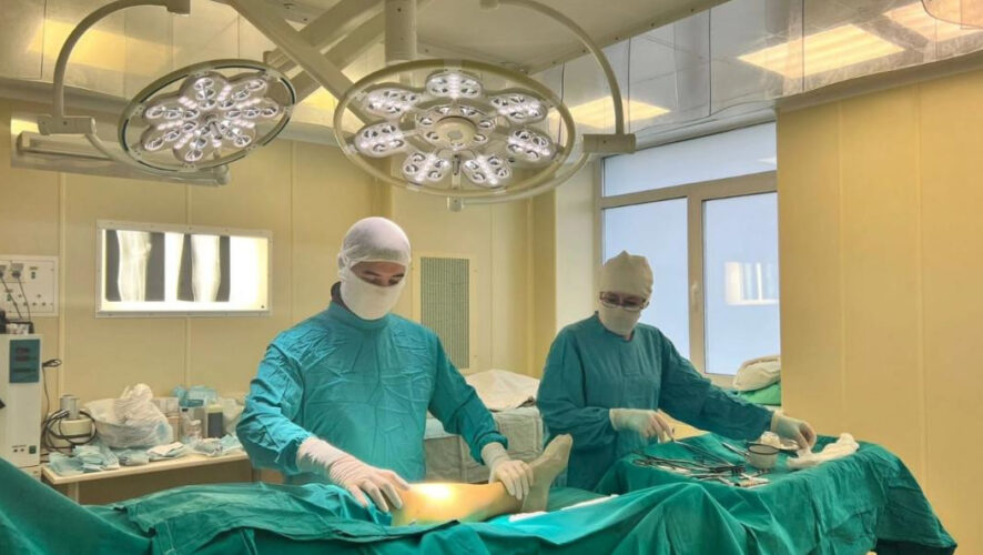 Мужчину сбила легковушка.