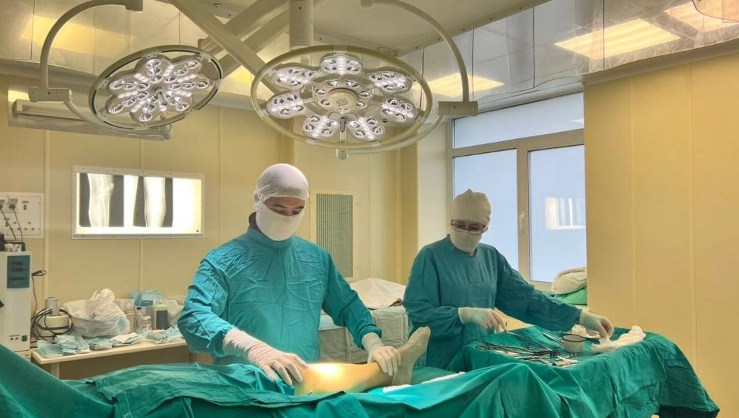 Мужчину сбила легковушка.