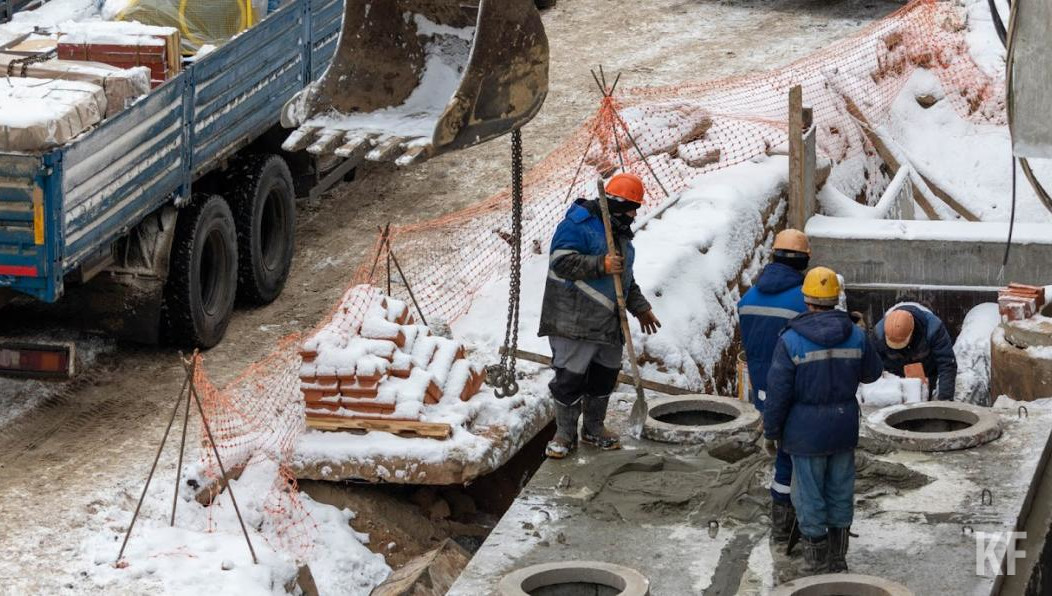 Протяженность автодороги составляет 275 километров.