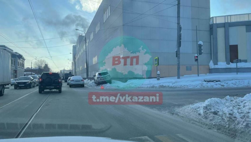 Авария произошла в центре города.