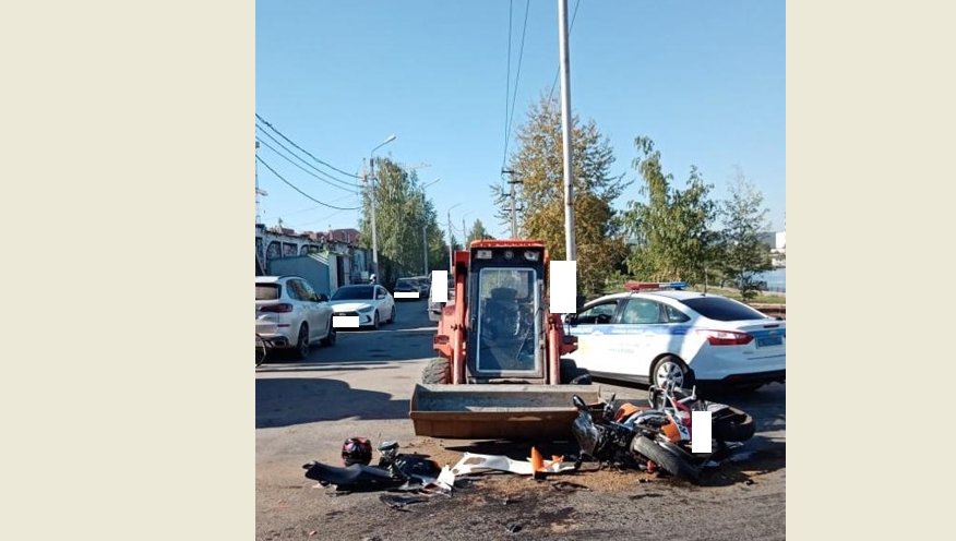 Мотоциклиста госпитализировали с травмами.