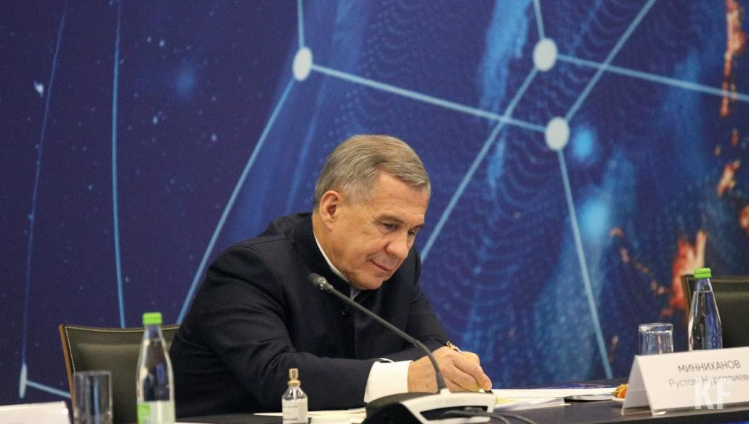 Глава республики поздравил татарстанцев с этим знаменательным днем.