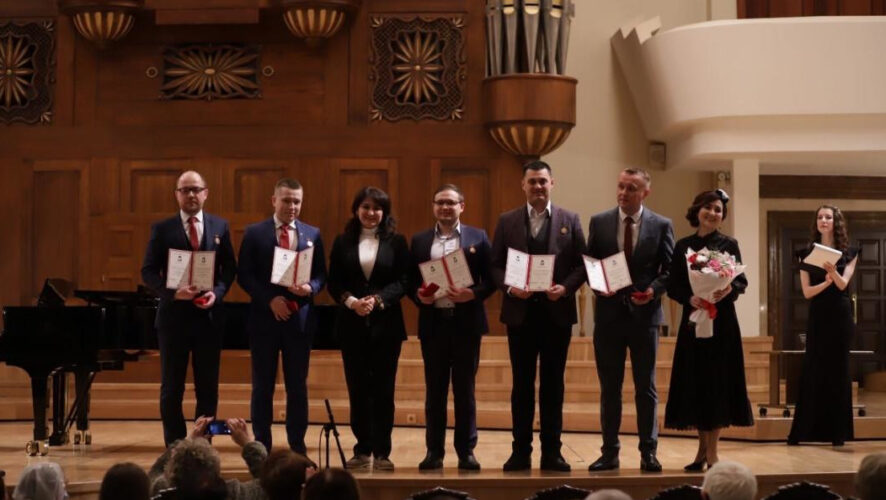 Награды лауреатам вручила заместителем премьер-министра Татарстана Лейла Фазлеева.