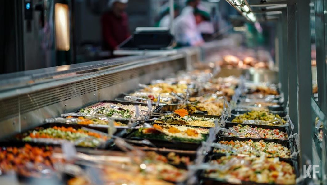 В среднем ингредиенты для традиционного салата выросли в цене на 16 процентов.