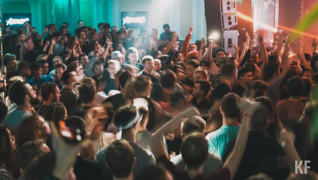 Удары ногами и руками пришлись на голову жертвы.