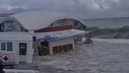 В &laquo;Бархатных сезонах&raquo; снесло спасательную стойку