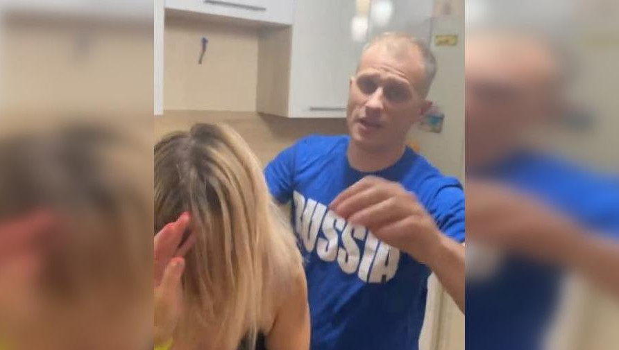 Больше всех пострадала беременная подруга - неадекватный мужчина ударил ее ногой.