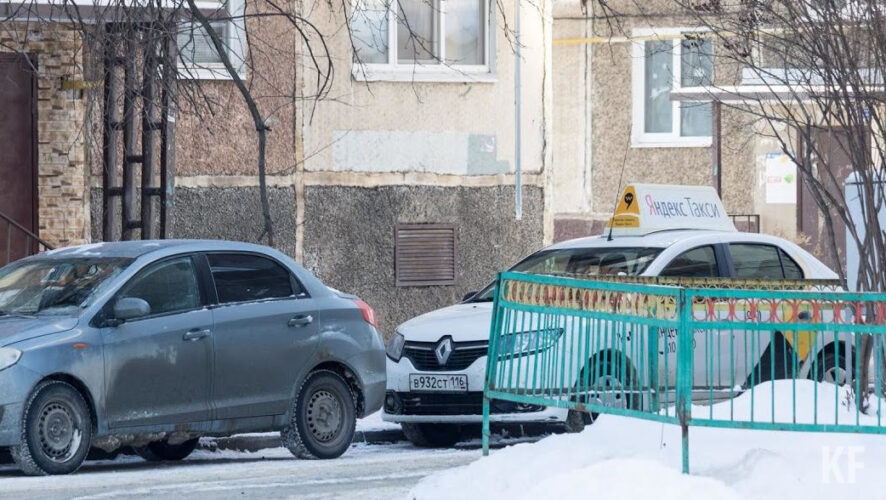 ГИБДД Казани провела рейд по правонарушениям среди таксистов.