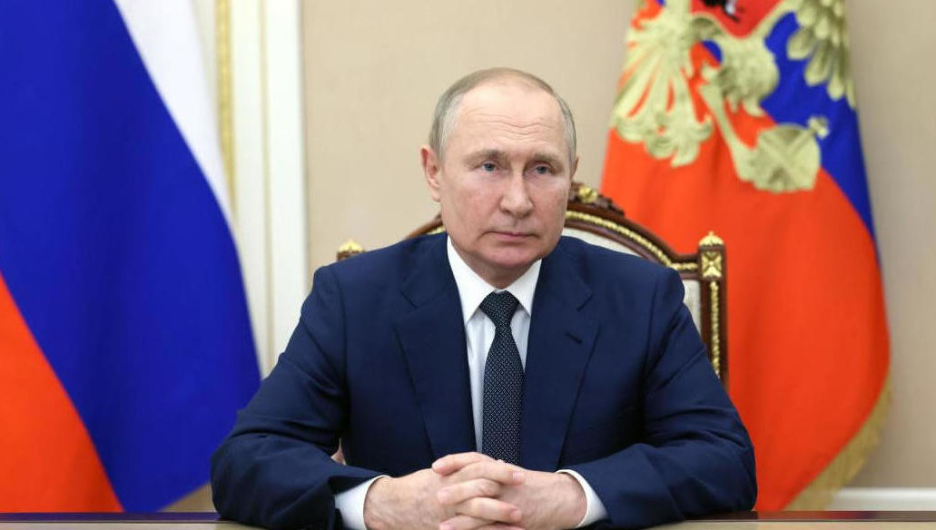 Глава государства призвал улучшить систему оказания психологической помощи и уделить внимание оказанию такой помощи и поддержки беженцам и вынужденным переселенцам.