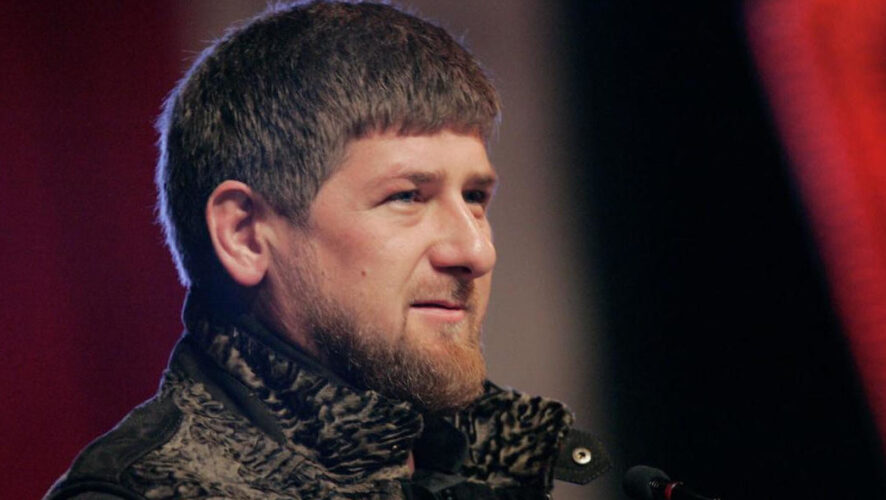 Вся обширная линия фронта пришла в движение.