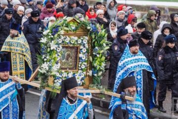 4 ноября в День народного единства и день прославления Казанской иконы Божией Матери в столице Татарстана прошел традиционный Крестный ход. Как это было - смотрите в нашем фоторепортаже