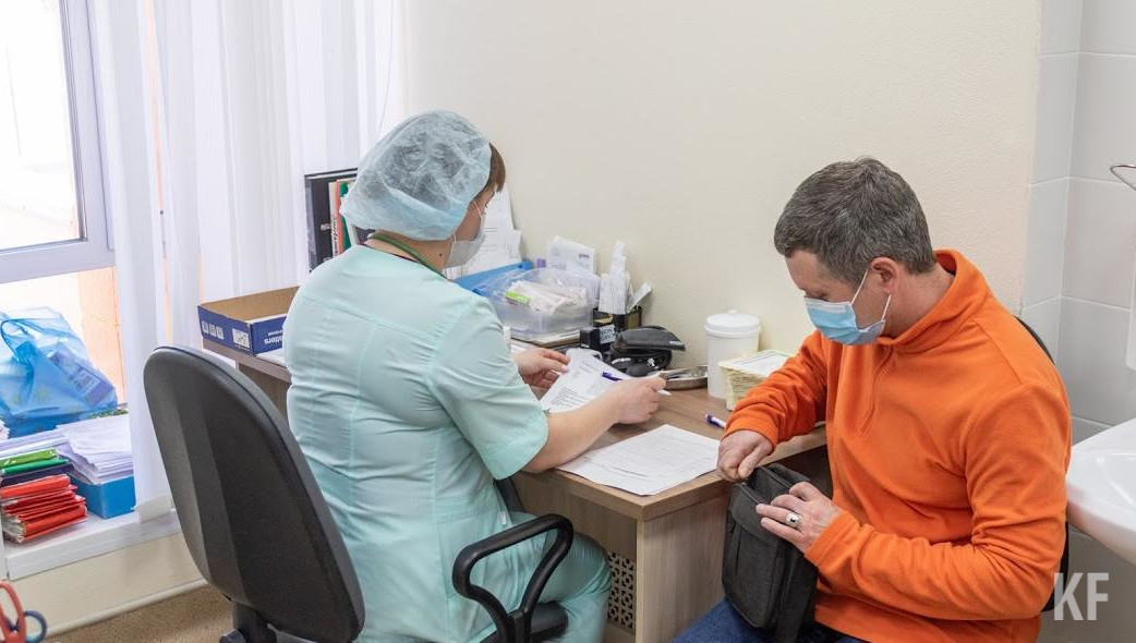 За сутки скончались 697 человек.