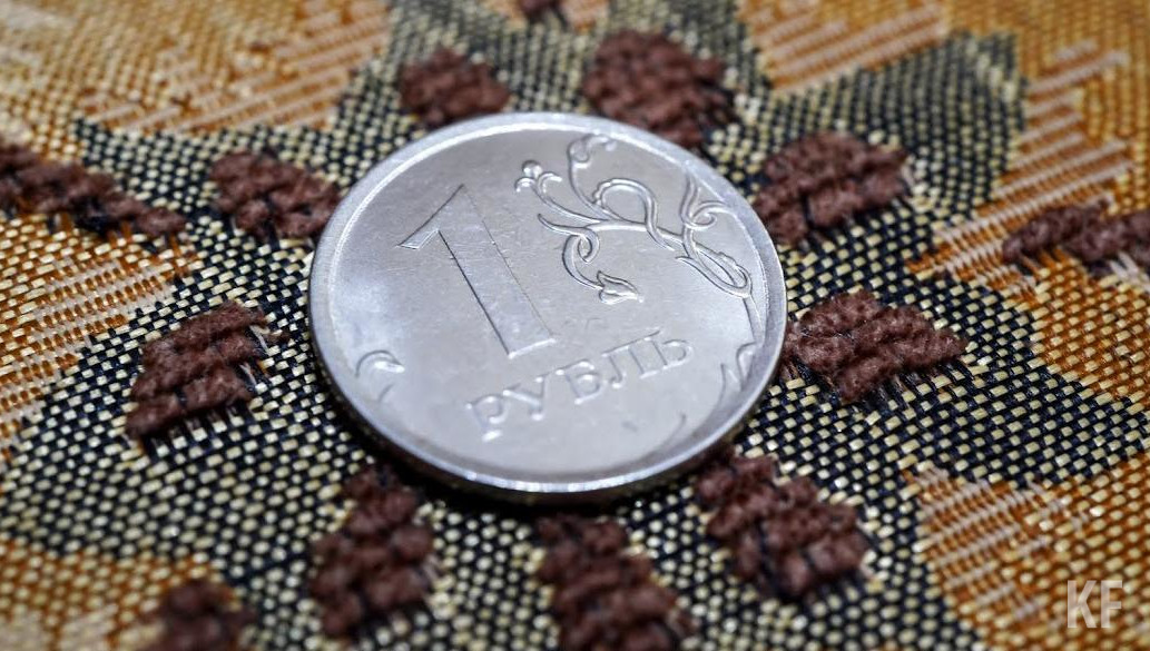 Декабрь – это по традиции не лучший месяц для российской валюты.