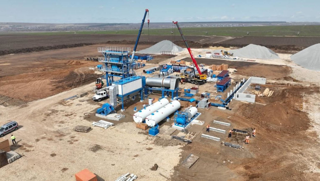 На предприятии у села Шингальчи будут производить смеси для строительства дороги.