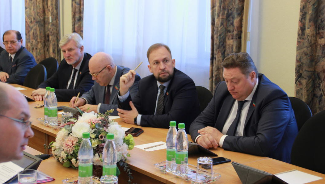 Громкие слова о «беспрецедентных» мерах поддержки предпринимателей возмутили парламентариев