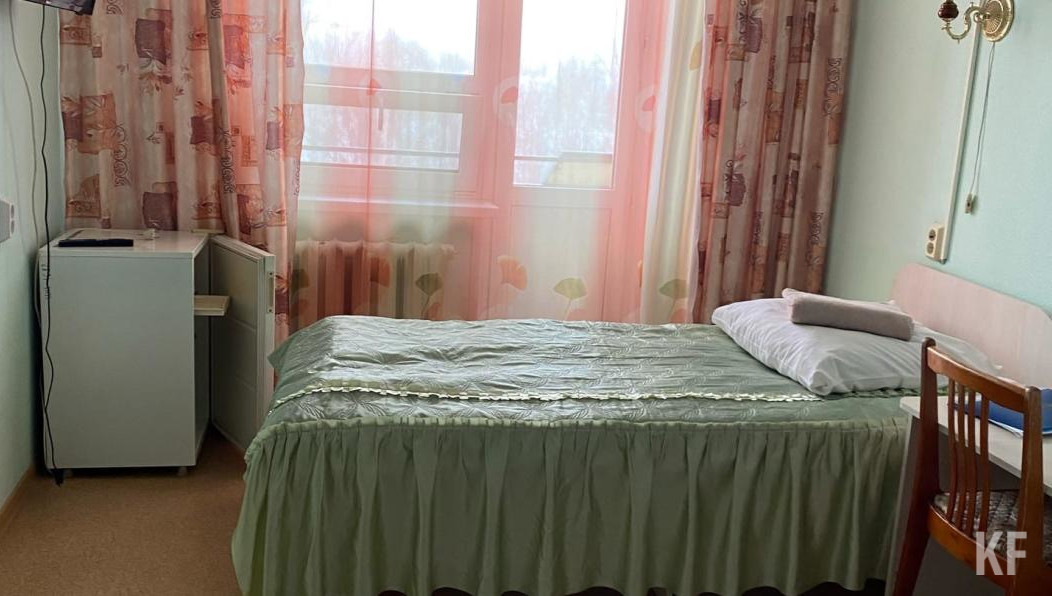 Сотрудники ведомства проверили условия питания и проживания.