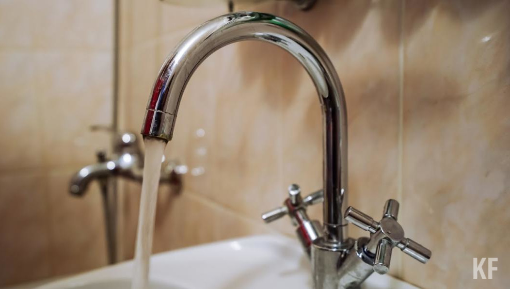 С помощью красителя специалисты 6 апреля будут выявлять места утечки теплоносителя.