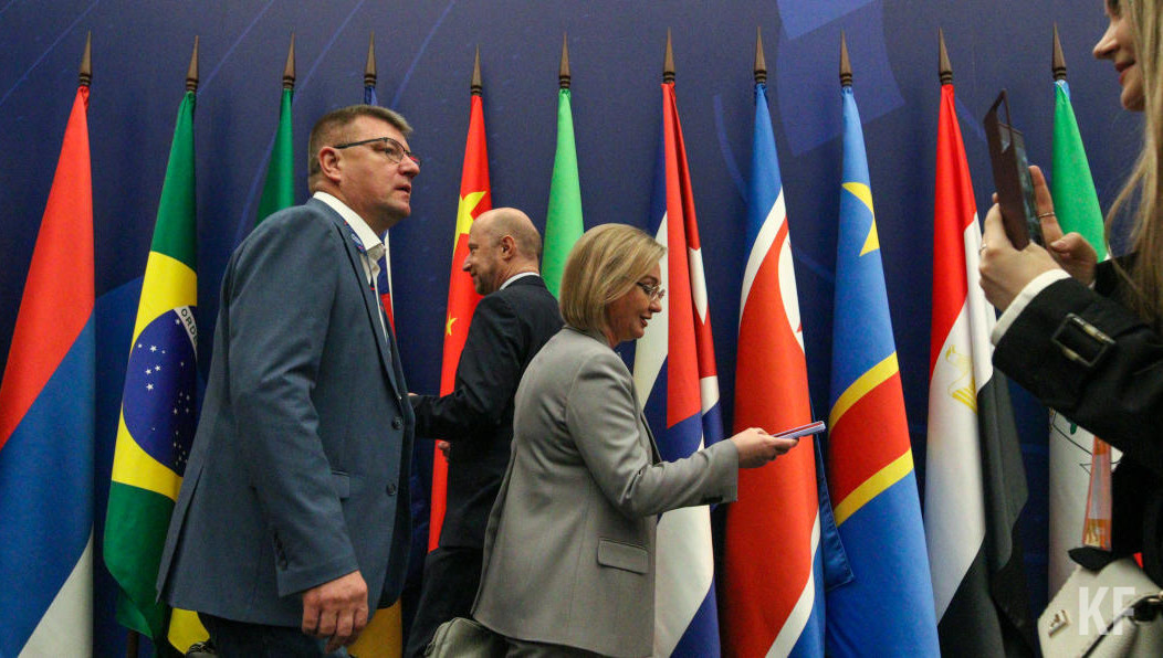 Раис республики осмотрел новинки татарстанских компаний.