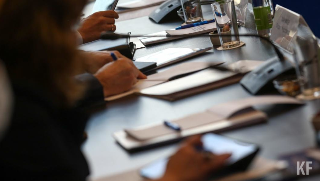 При этом наблюдение за контролем обязательных требований и выездное обследование может проводиться без  контролирующего лица.