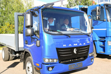 Мишустину был представлен прототип малотоннажного грузовика от КАМАЗа – «Компас».