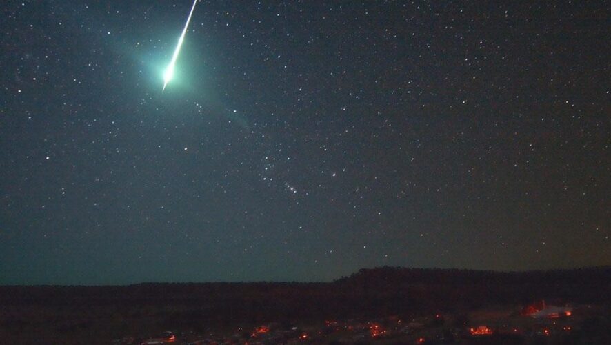 В интернете появилась видеозапись падения в Японии метеорита