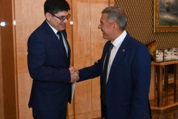 Президент поблагодарил консула за открытие генконсульства страны именно в Казани.
