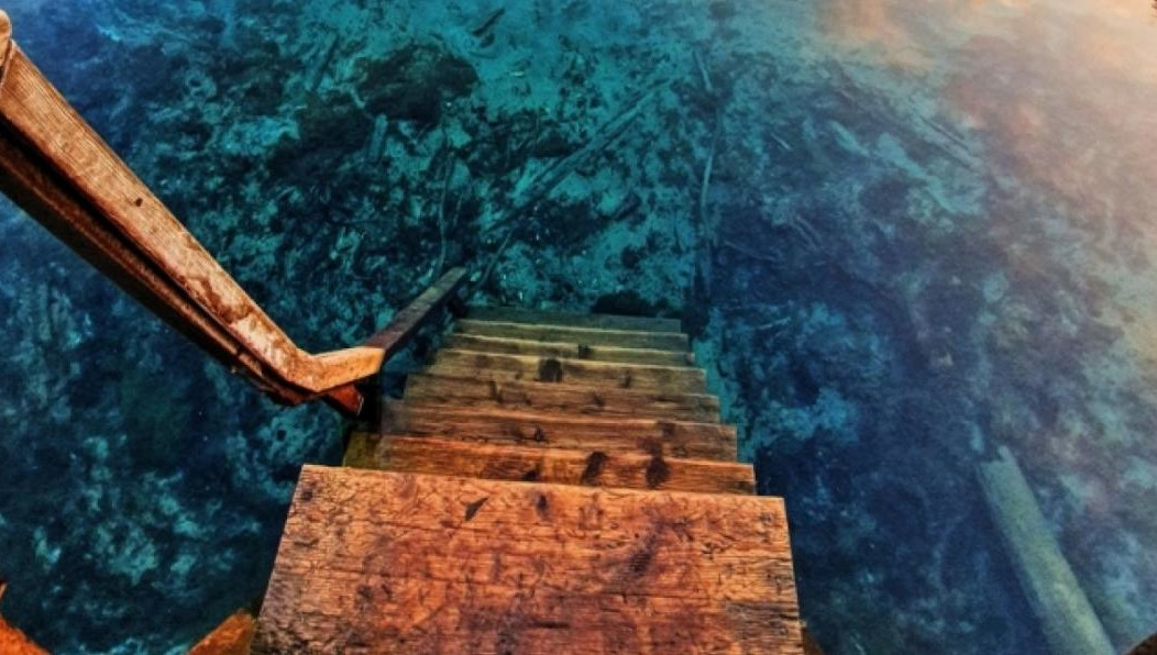 На данный момент главной задачей является укрепление берега Хрустального водопада