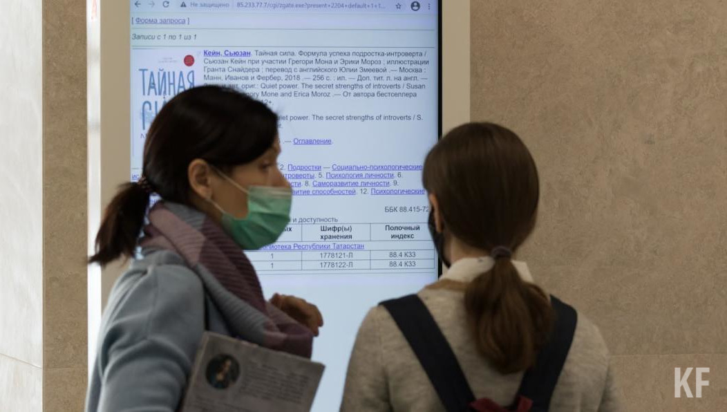 Специалисты проводят с пациентами индивидуальные и групповые консультации