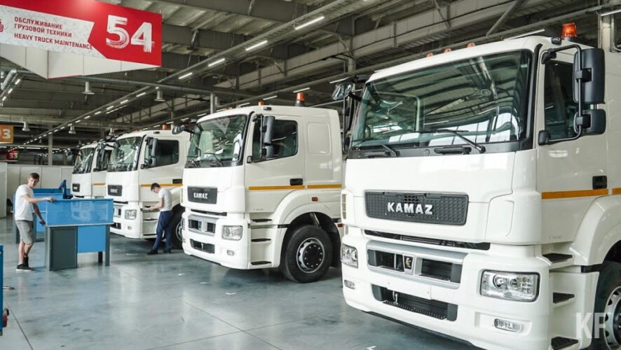 На сегодня автогигант выпускает свыше 60 моделей большегрузов.