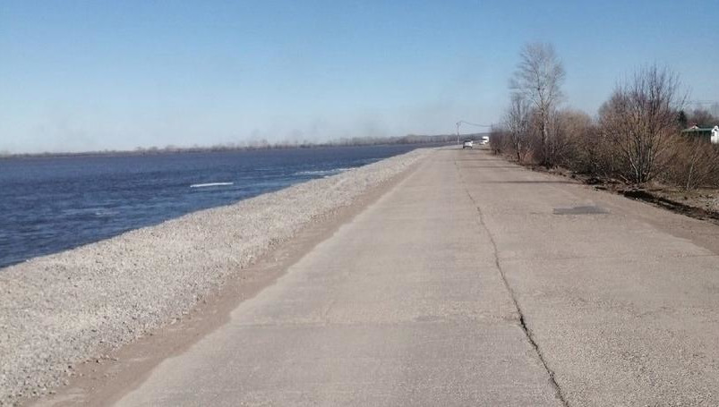 Вместо запланированных двух километров отремонтировали лишь 500 метров.