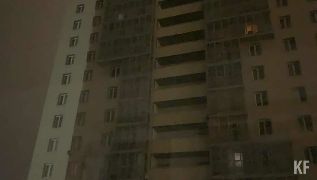 Электричества нет уже больше двух часов.