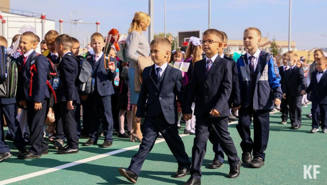 Материальная помощь оказывается в рамках ежегодной акции «Помоги собраться в школу».