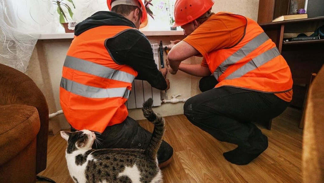 Отопление в домах татарстанцев должны были запустить 20 сентября. Однако сроки пришлось подкорректировать. Вместе с тем жителям республики напомнили о росте тарифа на тепло и дали рекомендации