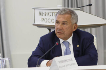 Совещание проходило под руководством министра строительства и ЖКХ России Ирека Файзуллина.