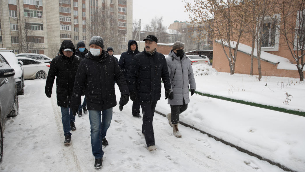Количество дежурных бригад по сравнению с обычными днями увеличено в два раза.