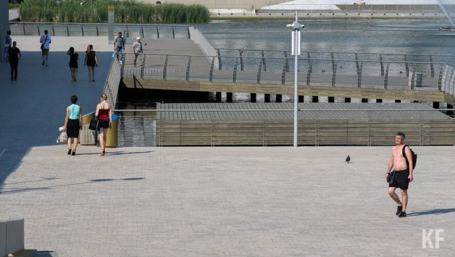 Возможны дожди с грозами и град.