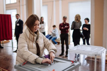 По программе «Мобильный избиратель» россиянин сможет проголосовать по местонахождению.