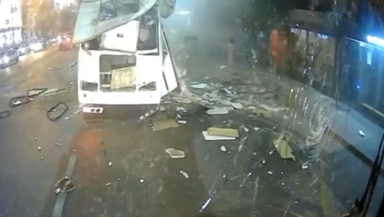 Пострадали 12 человек.