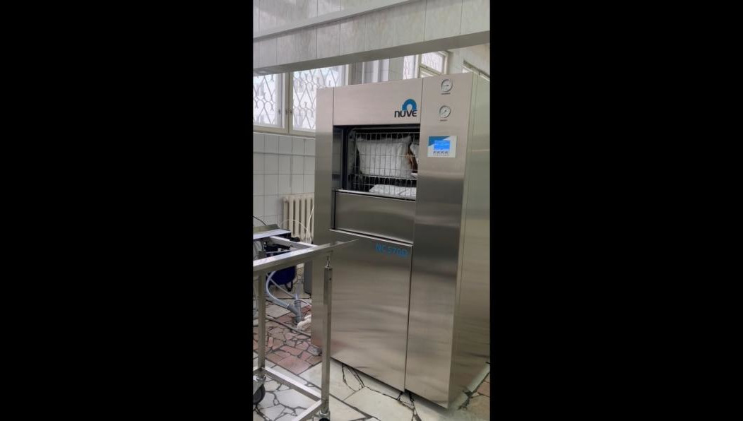 Аппарат обеспечивает учреждение обеззараженными изделиями и материалами.