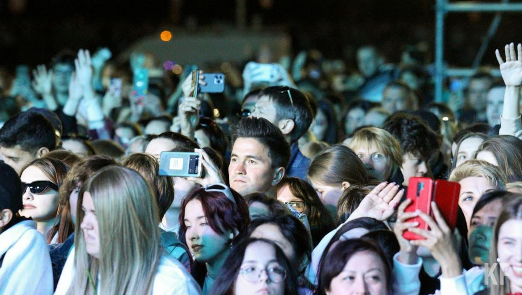 Среди них группа Pizza и вокально-инструментальный ансамбль «Синяя птица».